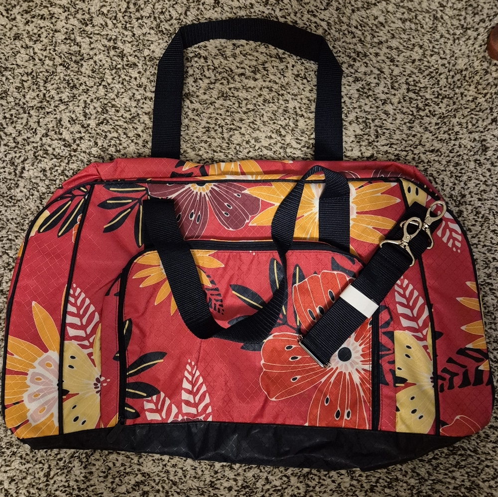 Floral Red and Yellow Women's Bag. Thiry One Bag. New. Never Used.